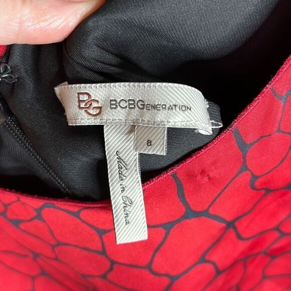 ❤️BCBGenerations Red/Black Ruffle Mini Valentines dress Size 8 - Picture 4 of 8